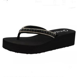 GRAZIE LARK WEDGE SANDALS BLACK Sz 7